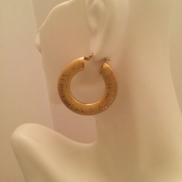 🚫SOLD🚫14k HOOPS 🌸 - Picture 8 of 8